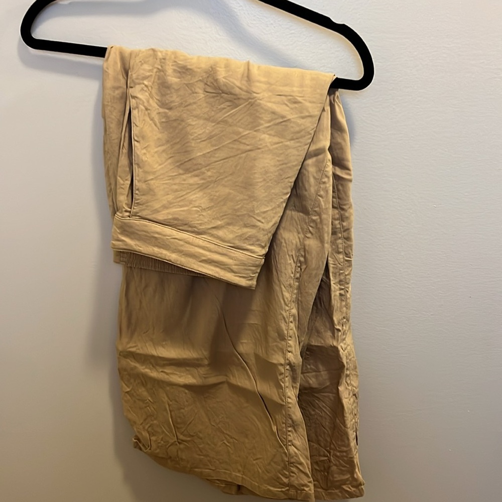 Halston pull on pants